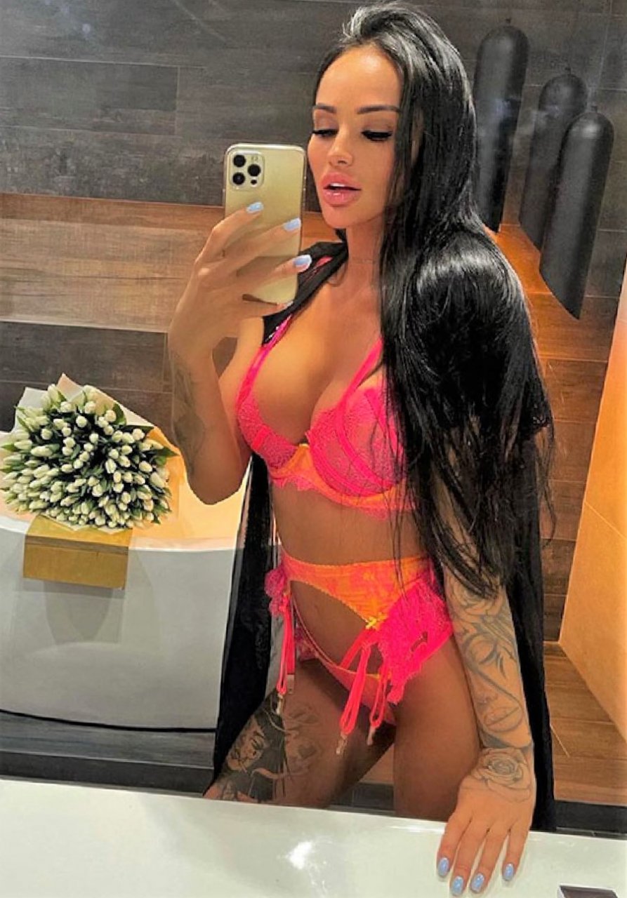 Марина - Интим салон Санкт-Петербурга +7(981)037-36-37